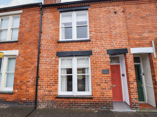 17 Union Road Basement - 1148082 - photo 2