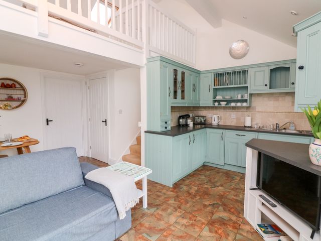 1 Keepers Cottage, Hillfield Village - 1148172 - photo 3