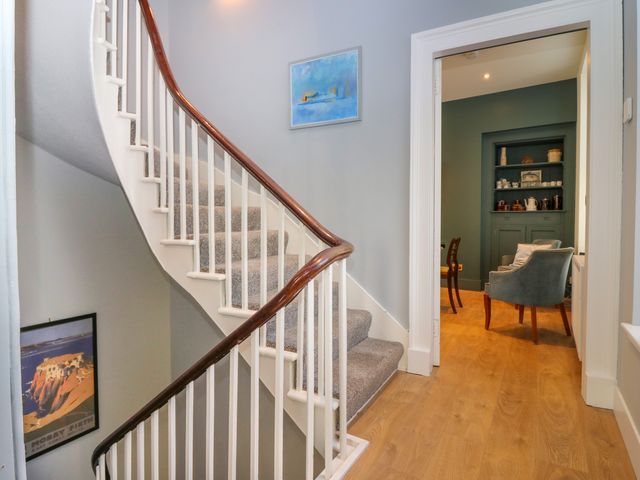 1A Carmelite Street - 1148764 - photo 3