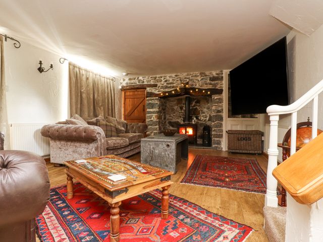 Ty'n Pwll Farm - 1150831 - photo 3