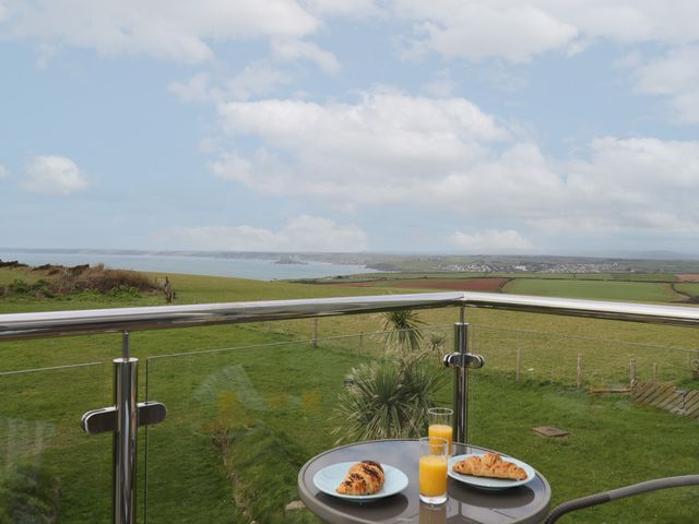5 Ocean Reach - 1151552 - photo 3
