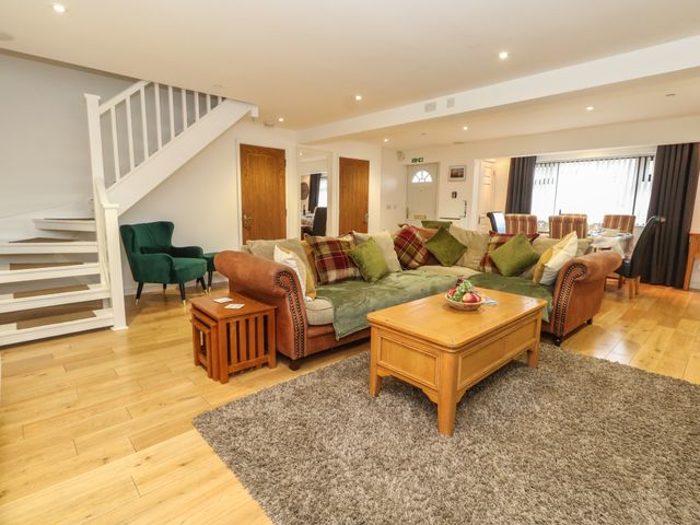 Chickerell House - 1152691 - photo 2