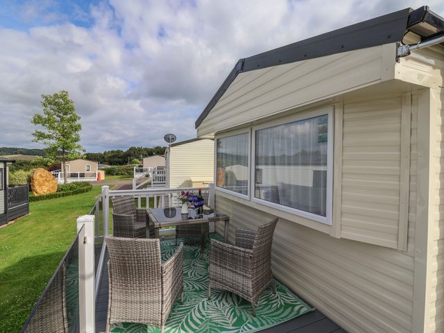 Tri-Star House - 1153199 - photo 3