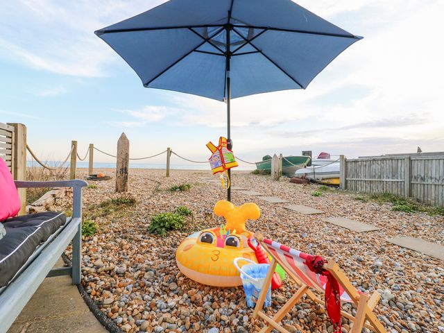 Bucket and Spades- Right on the Beach - 1153335 - photo 4