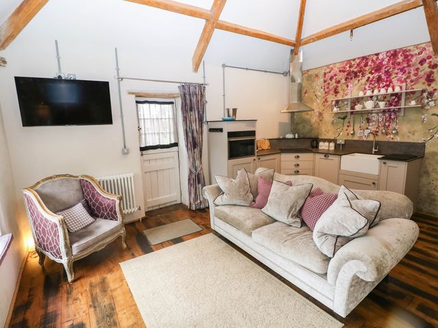 The Apple Store at Gileston Manor - 1153853 - photo 4