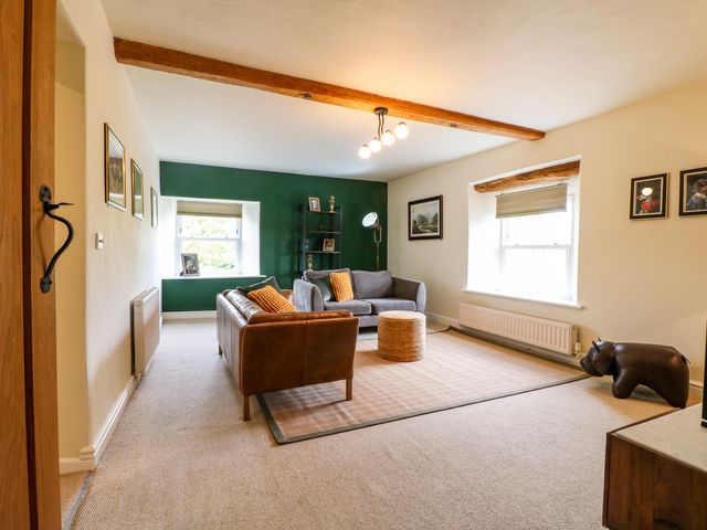Apartment at The Old Dog, Thorpe - 1154005 - photo 2