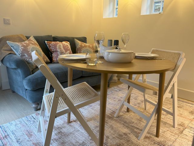 The Bolt Hole - 1154348 - photo 3