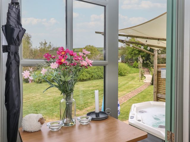 Burr 2 Shepherds Hut - 1154502 - photo 4