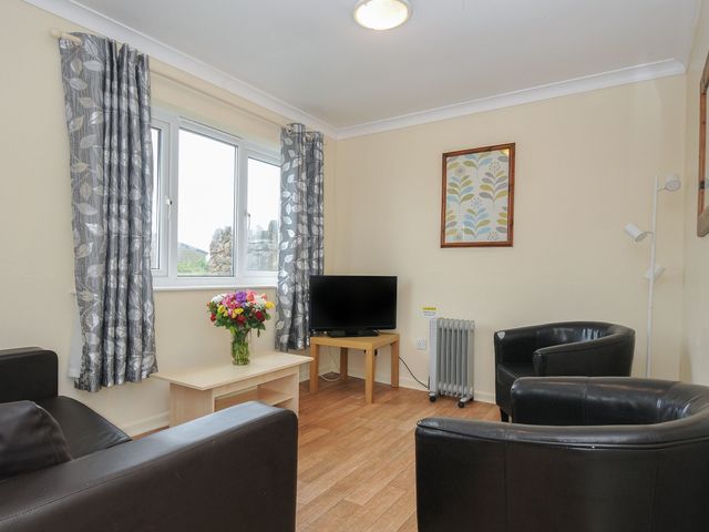 2 Bed Bronze Chalet Plot T034 with PETS - 1154792 - photo 1