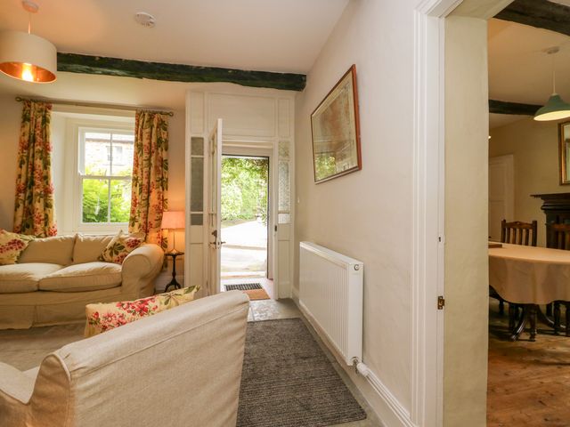 Burton House - 1155758 - photo 3