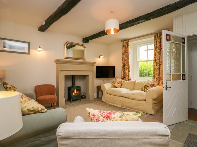 Burton House - 1155758 - photo 4