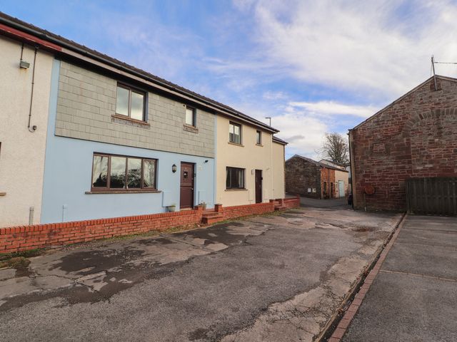 A building with doors and windows at Valley View in Cleator Moor