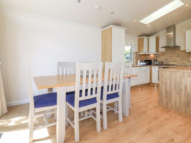 43 The Maples - 1159040 - photo 4