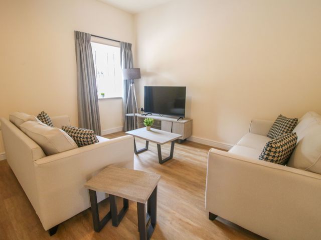 Sandown Park Cottage - 1159575 - photo 4
