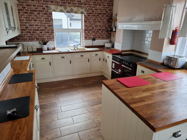 The Beaches, 23 Trusthorpe Road - 1160017 - photo 4