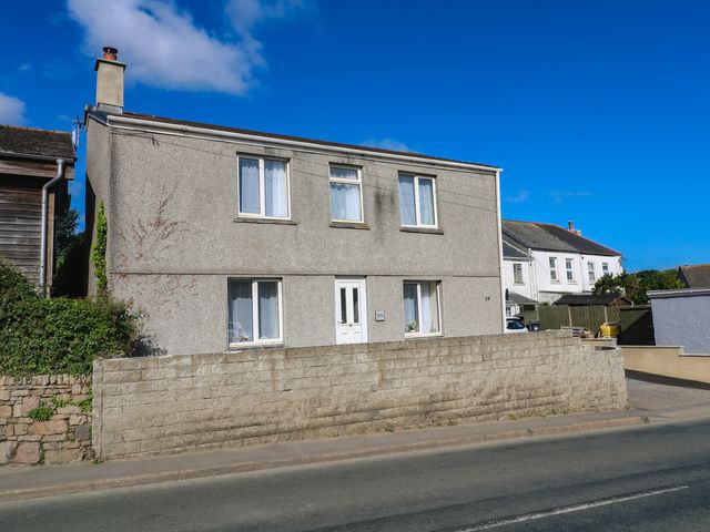 A house with windows and a door at 28 Guildford Road in 