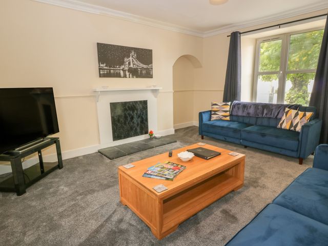 West Morton House - 1160782 - photo 3