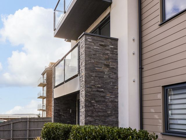 7 Warren Edge Close - 1161992 - photo 2