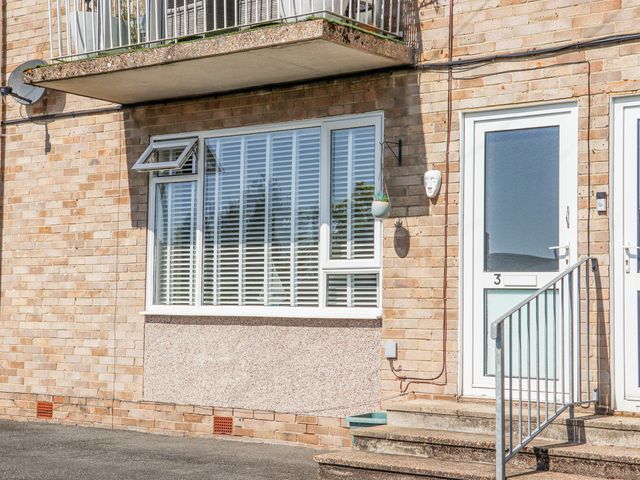 3 Elm Court - 1162511 - photo 2