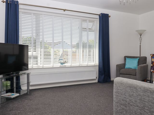 3 Elm Court - 1162511 - photo 4