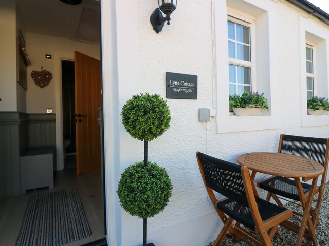 Lyne Cottage, The Retreat - 1162574 - photo 3