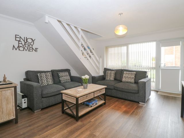 102 Waterside Park - 1162945 - photo 2
