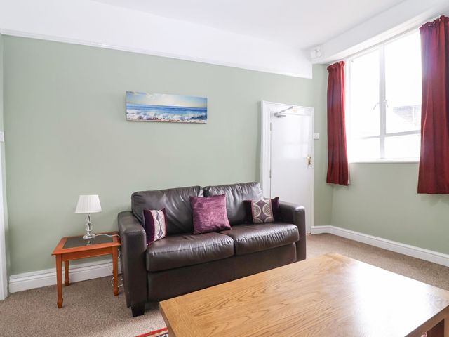 Flat 1, St Agnes House - 1162958 - photo 5
