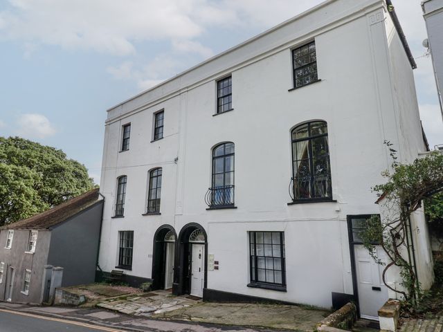 Flat 1, St Agnes House - 1162958 - photo 2