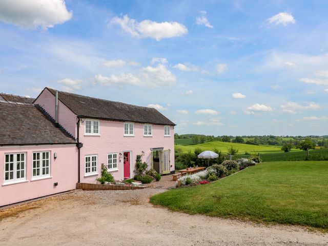 A house with a garden and parking area at Gapstile in Abbots Bromley