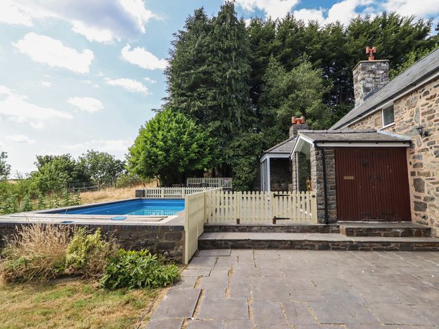 Bryn Y Garreg Cottage - The Wireless Free Farm - 1163998 - photo 3