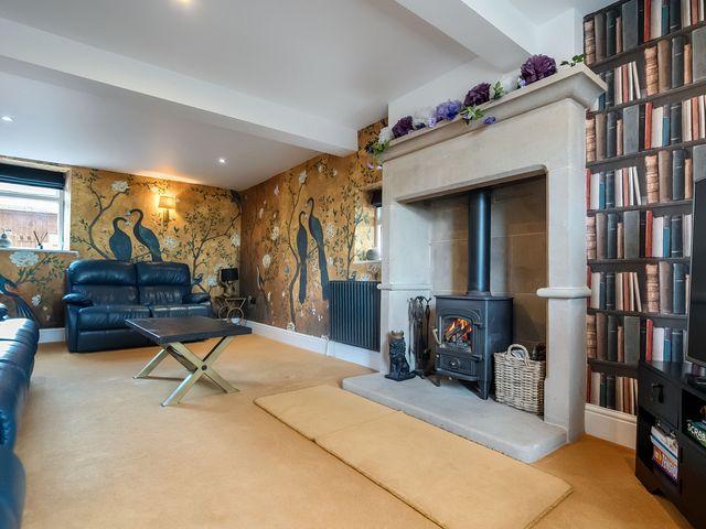 HollyDale - 1164383 - photo 5