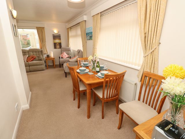 14 Orchard Road - 1164526 - photo 3