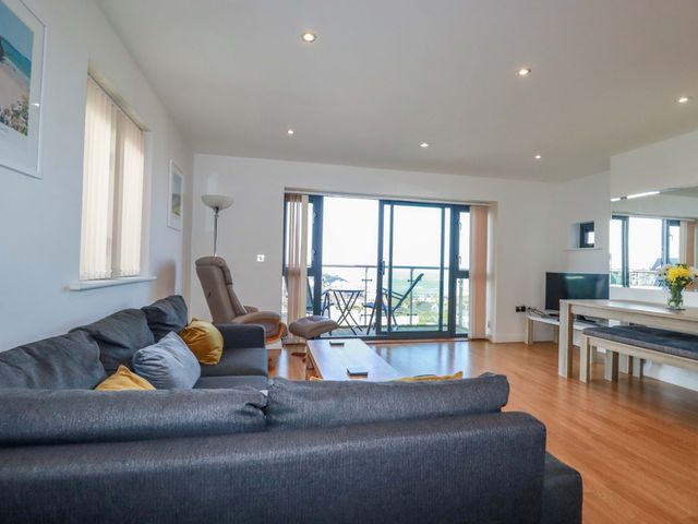 Apartment 3 - 1165118 - photo 2