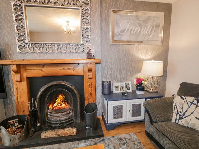 16 Whitehall Place - 1165216 - photo 5