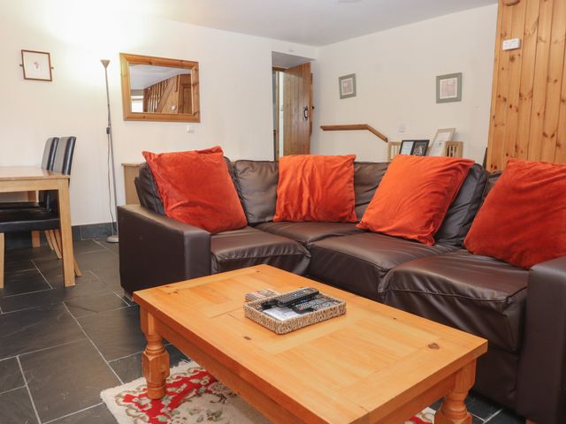 Ty  Llewelyn - 1165371 - photo 2