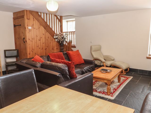 Ty  Llewelyn - 1165371 - photo 3