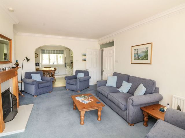Valley View, 9 St Elmo Court - 1165386 - photo 5