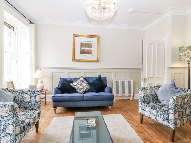 11A High Street - 1165462 - photo 5