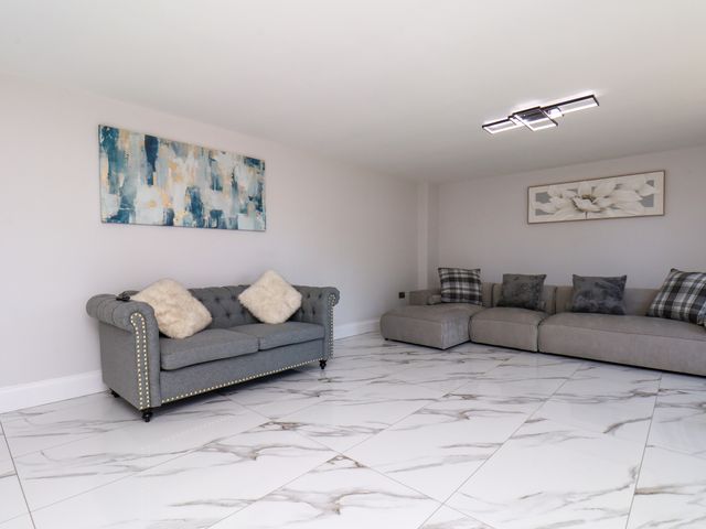 Courtenay House - 1166131 - photo 5