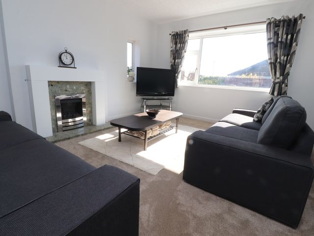 38 Clive Avenue - 1166448 - photo 3