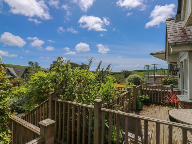 2 Court Cottage, Hillfield Village - 1166695 - photo 4