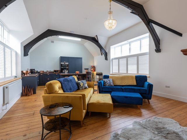 Groves House - 1166808 - photo 4