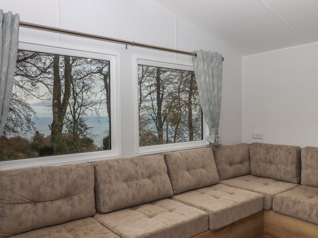 6 Manor Park - 1167384 - photo 2