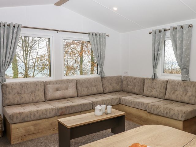 6 Manor Park - 1167384 - photo 5