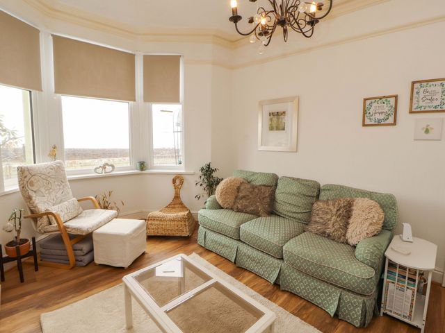 2 The Crescent - 1167480 - photo 4