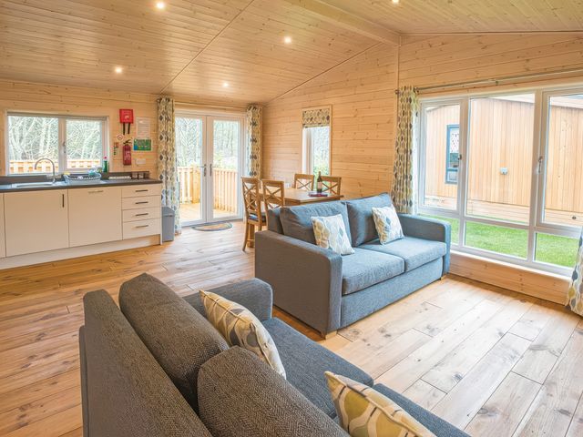 Dovestone Luxury Lodges (sleeps 6) - pets welcome - 1167537 - photo 2