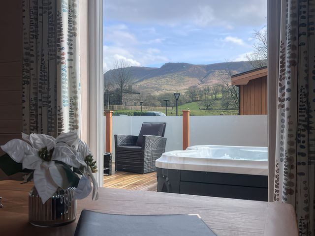 Dovestone Luxury Lodges (sleeps 4) - pets welcome - 1167538 - photo 5
