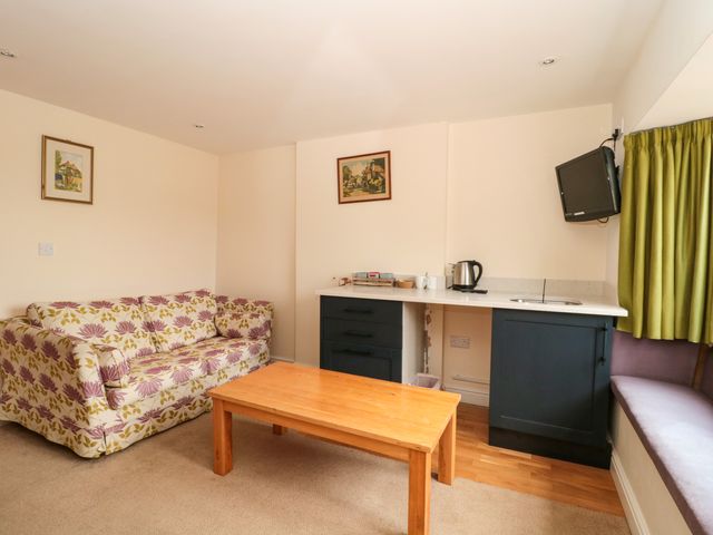 Suite 3 - 1168235 - photo 5
