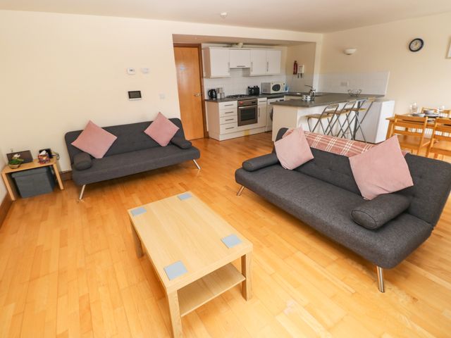 15 Sovereign House - 1168491 - photo 5