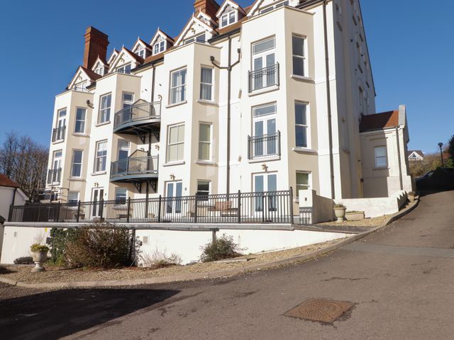 Apartment 7 Mansion House - 1168531 - photo 2